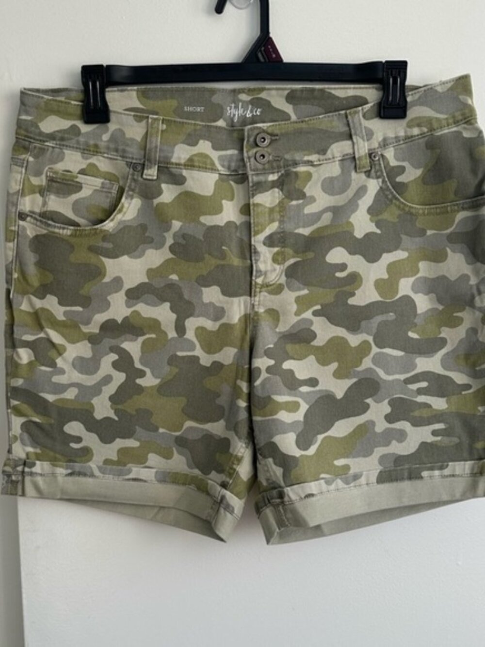 Style & Co. Men's Green Camouflage Cargo Shorts